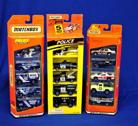 1 64 scale police cars